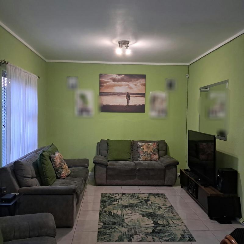 3 Bedroom Property for Sale in Avondale Western Cape